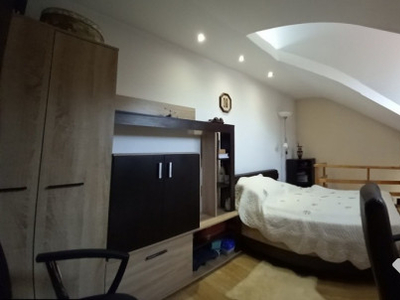 Apartament la casă cu 2 camere, cod 8987