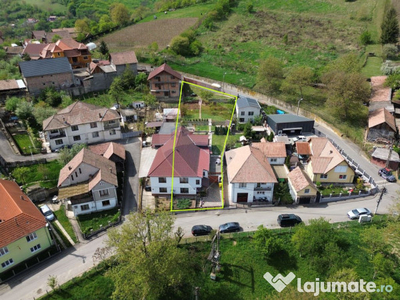 Casă duplex, zona linistita (Baznei), pozitie panoramica