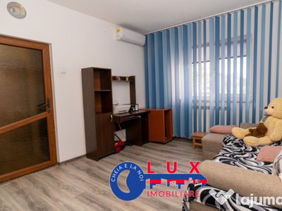 ID 4215 Apartament 4 camere de vanzare *Str. I.L.Caragiale