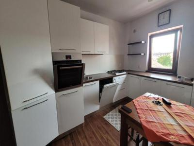 Apartament de 2 camere decomandate, mobilat utilat, cu balcon, zona Intre Lacuri