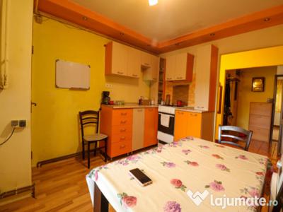 Apartament cu 3 camere in cartierul Vasile Alecsandri