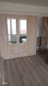 Apartament 1 cam de închiriat