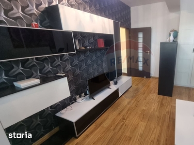 Apartament 3 camere Palat , 73 metri, etaj 4 Cod:154911