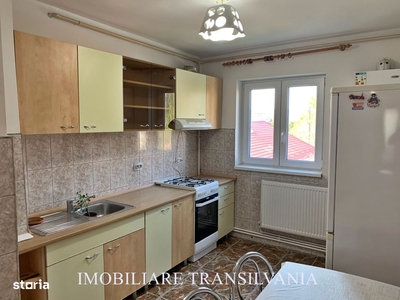 Inchiriere apartament 3 camere - zona Lama