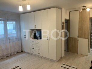 Apartament 2 camere 41 mpu etaj parter curte 43 mp zona Broscarie