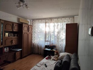 Apartament 2 camere decomandat, etaj 1/4 zona Titan -1 Decembrie