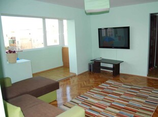 Apartament 2 camere, Zona Girocului, Semidecomandat, Centrala propie