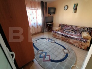 Apartament 3 camere, de inchiriat, zona 8 MAI