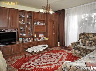 Apartament 3 camere, decomandat, zona Big