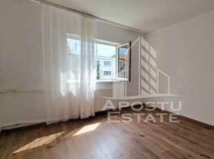 Apartament cu 2 camere, etaj intermediar, zona Lipovei