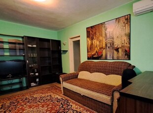 Apartament de 2 camere, 50 mp, balcon, Alexandru Obregia - Aparatorii