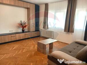 Apartament modern cu 3 camere și parcare de închiriat U...