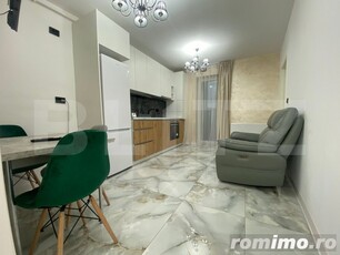 Apartament super finisat cu 3 camere decomandate, in Dambul Rotund