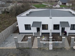 Bucovăț - Duplex Modern în Zonă Rezidențială Nouă