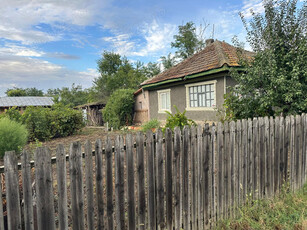 Casa batraneasca in Valea Argovei