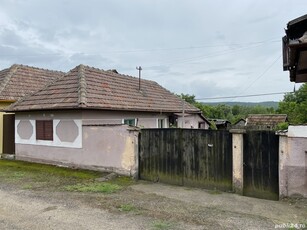 Casa de vanzare in localitatea Micasasa