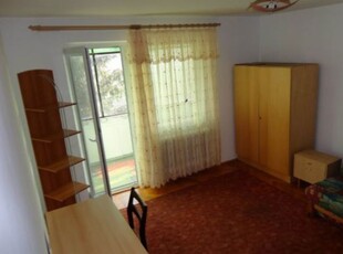 Dambu - Inchiriere apartament 3 camere - Strada Godeanu