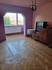 De vanzare apartament cu 3 camere, 65 mp, etaj 3, zona Aradului