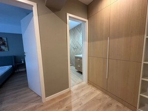 Închiriere apartament cu 3 camere – Hala Centrală