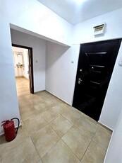 Inchiriez Apartament 2 camere decomandat - Nemobilat Zona DACIA