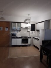 Inchiriez apartament 2 camere in Viva City