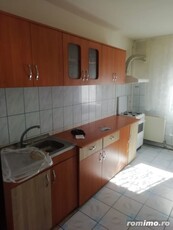 Inchiriez apartament 2 camere zona Lipovei