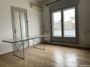 Inchiriez Apartament 3 Camere, Ideal pentru Locuinta sau Birou - Zona Piața Amzei