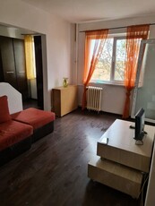 Închiriez apartament cu 2 camera PIAȚA DOINA