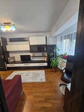 Inchiriez apartament cu 2 camere