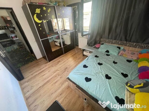 Închiriez apartament cu centrala și parcare/Comision 0%