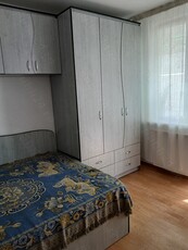 Închiriez apartament cu doua camere