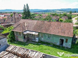 O casuta rustica, in placuta ariere, Aita Mare, Covasna