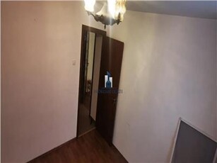 Vanzare Apartament 3 Camere Semidecomandat BerceniStraja