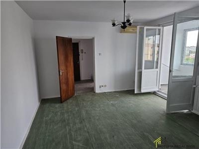 Apartament 3 camere de vanzare Lujerului