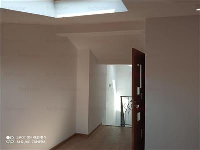 apartament 3 camere | Mosilor Hristo Botev | renovat 2021, Demisol 54mp, +Parter 73mp +Mansarda 45mp, 170mp, parcare, curte, superb!