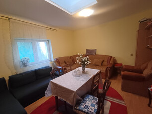 Apartament 3 camere în zona UMF - restaurat Bolta rece