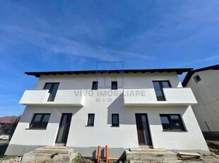 Casa de vanzare in Sibiu/Selimbar - tip duplex, cu gradina si 2 locuri de parcare de vanzare