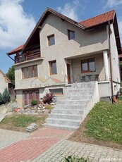 Livezeni - Vanzare casa 4 camere - str. Lunga