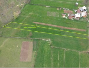 Spre vanzare teren 1988 mp Vatra Moldovitei / Bucovina