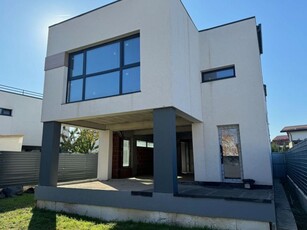 Vila MODERNA Otopeni str. Sofia 180m2, 380m2 curte , 0% comision