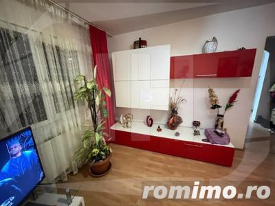 Apartament 3 camere, etaj 2, zona McDonald's