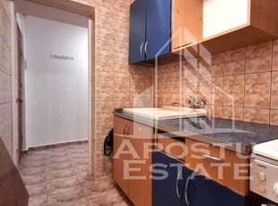 Apartament 2 camere semidecomandat in zona Fortuna