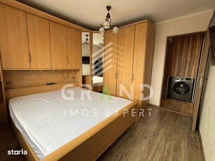 Apartament de vanzare, cu 2 camere, 62 mp + balcon 8 mp, zona Tractoru