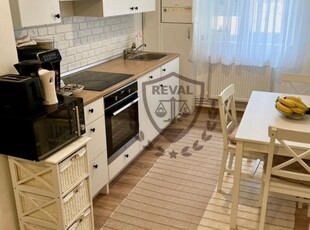 Apartament cu 2 camere, in supr. de 58 mp., Cetate, zona Piata, complet mobilat si utilat.