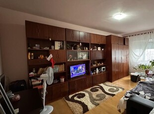 Apartament cu 2 camere la etajul 4 in Timisoara, zona Calea Girocului