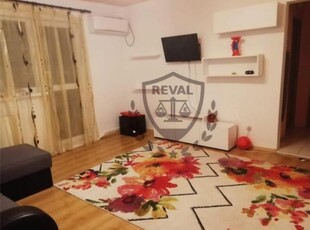 Apartament cu 3 camere, in supr. de 70 mp., zona Cetate.