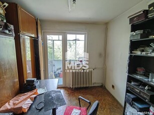 Apartament cu 3 camere si boxa