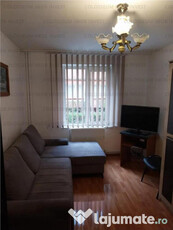 Apartament decomandat, 3 camere, mobilat, utilat, parcare, zona Astra!