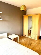 Vanzare apartament renovat zona PAPADIE