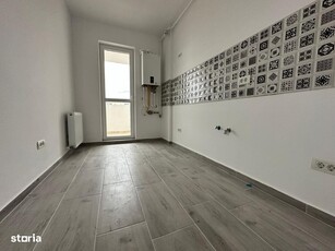 Apartament cu 3 camere semidecomandat zona VIVO